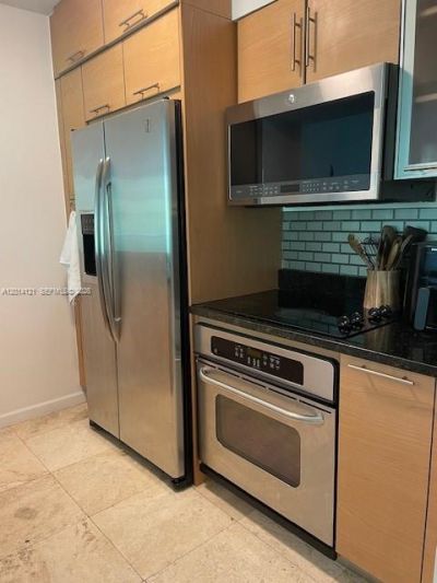 31 SE 5th St, Unit 303, Miami, FL 33131 Photo