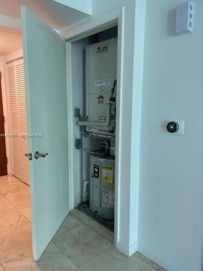 31 SE 5th St, Unit 303, Miami, FL 33131 Photo