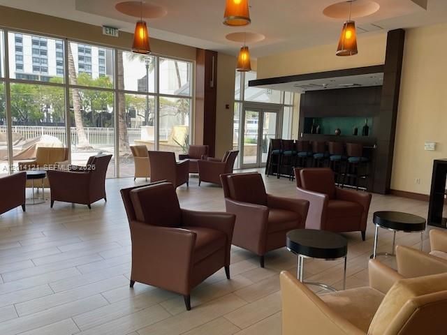 31 SE 5th St, Unit 303, Miami, FL 33131 Photo