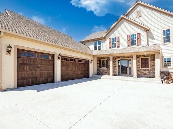 N88W18648 Duke STREET, Menomonee Falls, WI 53051