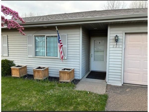221 Helen Street, Roberts, WI 54023