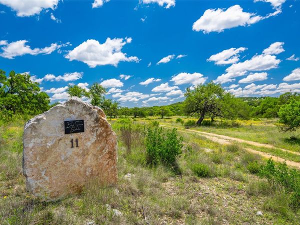 262 Cuesta PASS, Driftwood, TX 78619