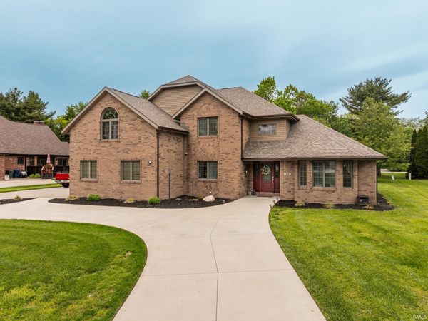 501 S Riviera Lane, Yorktown, IN 47396