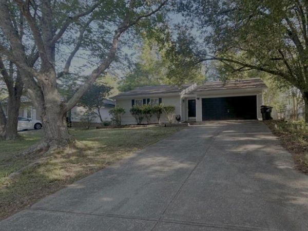 1710 SE Underwood, Conyers, GA 30013