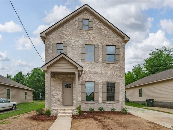 934 21st Avenue E, Tuscaloosa, AL 35404