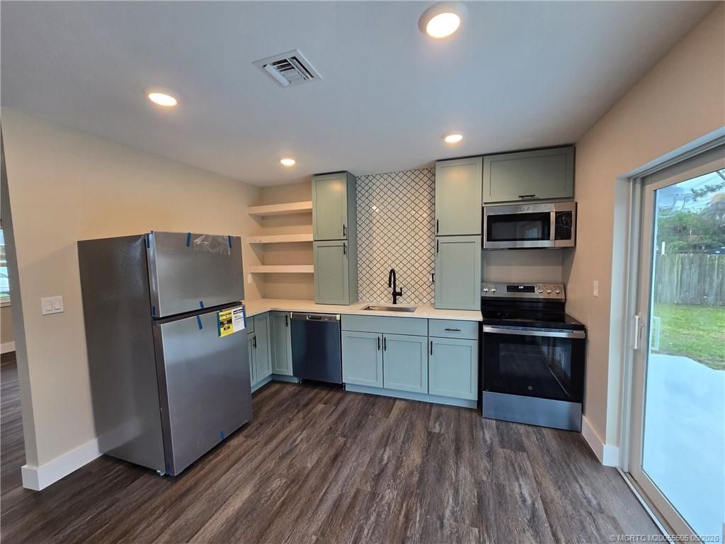 5968 SE Avalon Drive, Stuart, FL 34997 Photo
