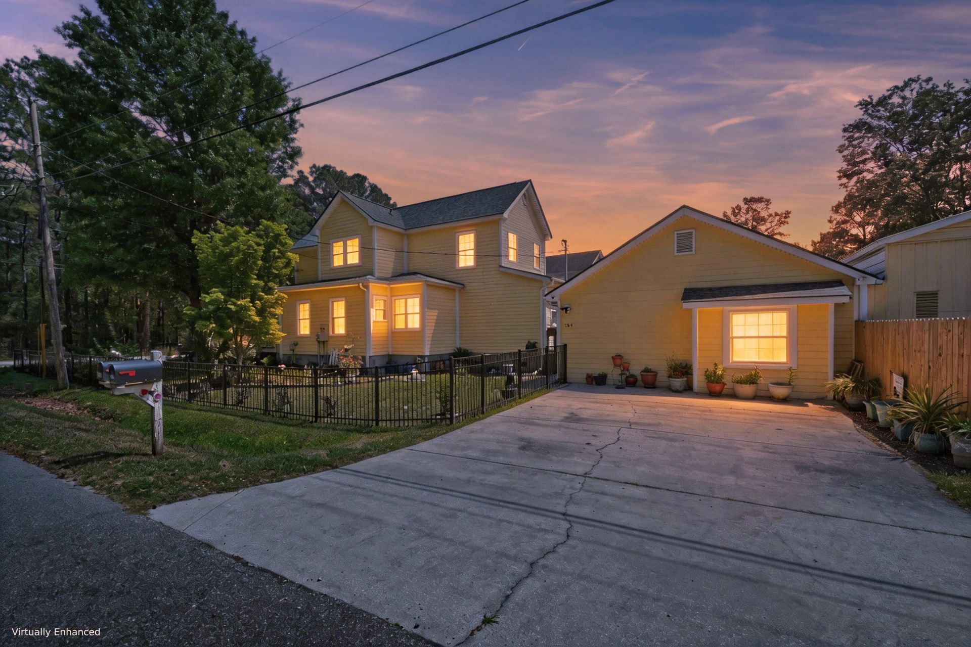202 W Pine Street Photo 17