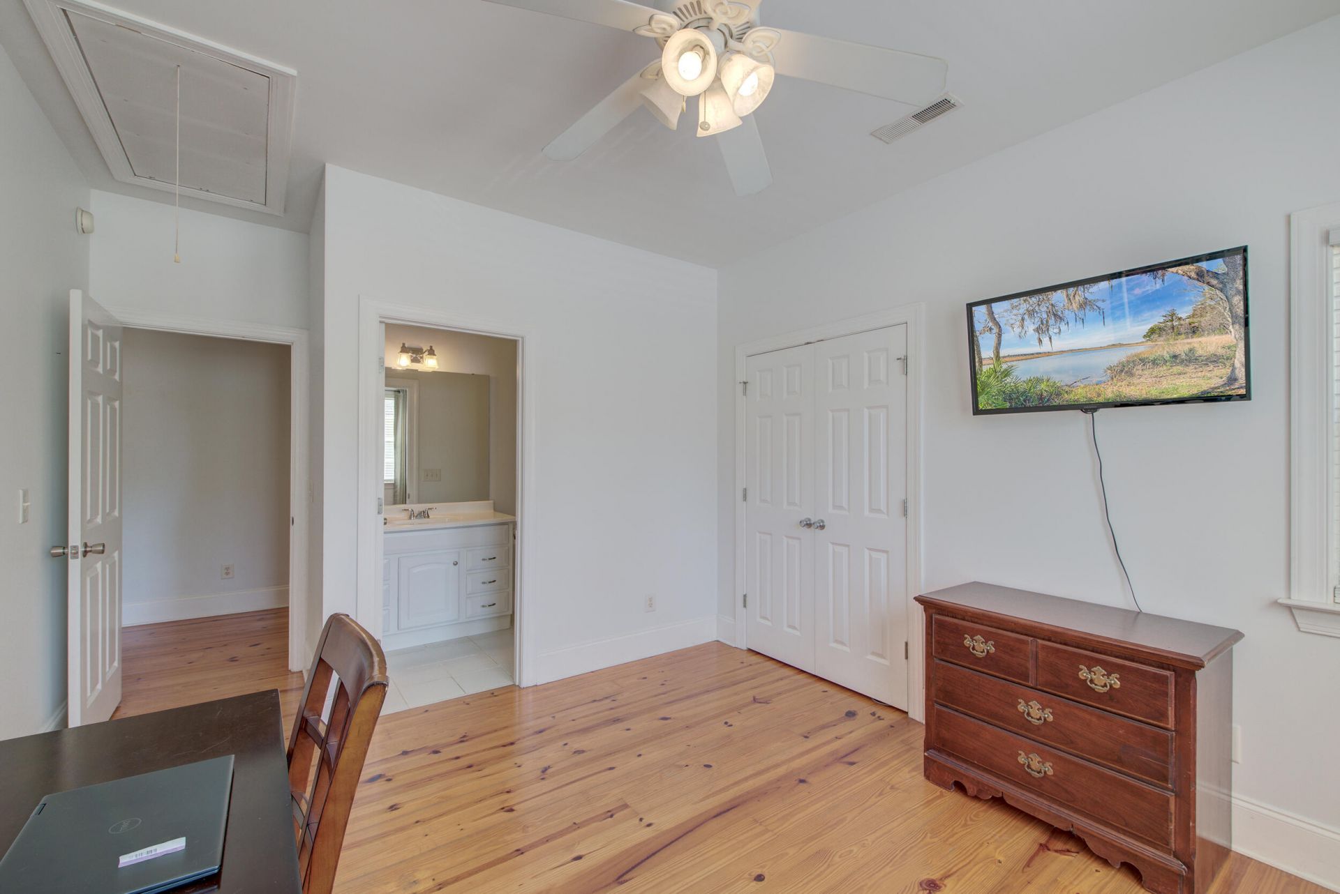 202 W Pine Street Photo 34