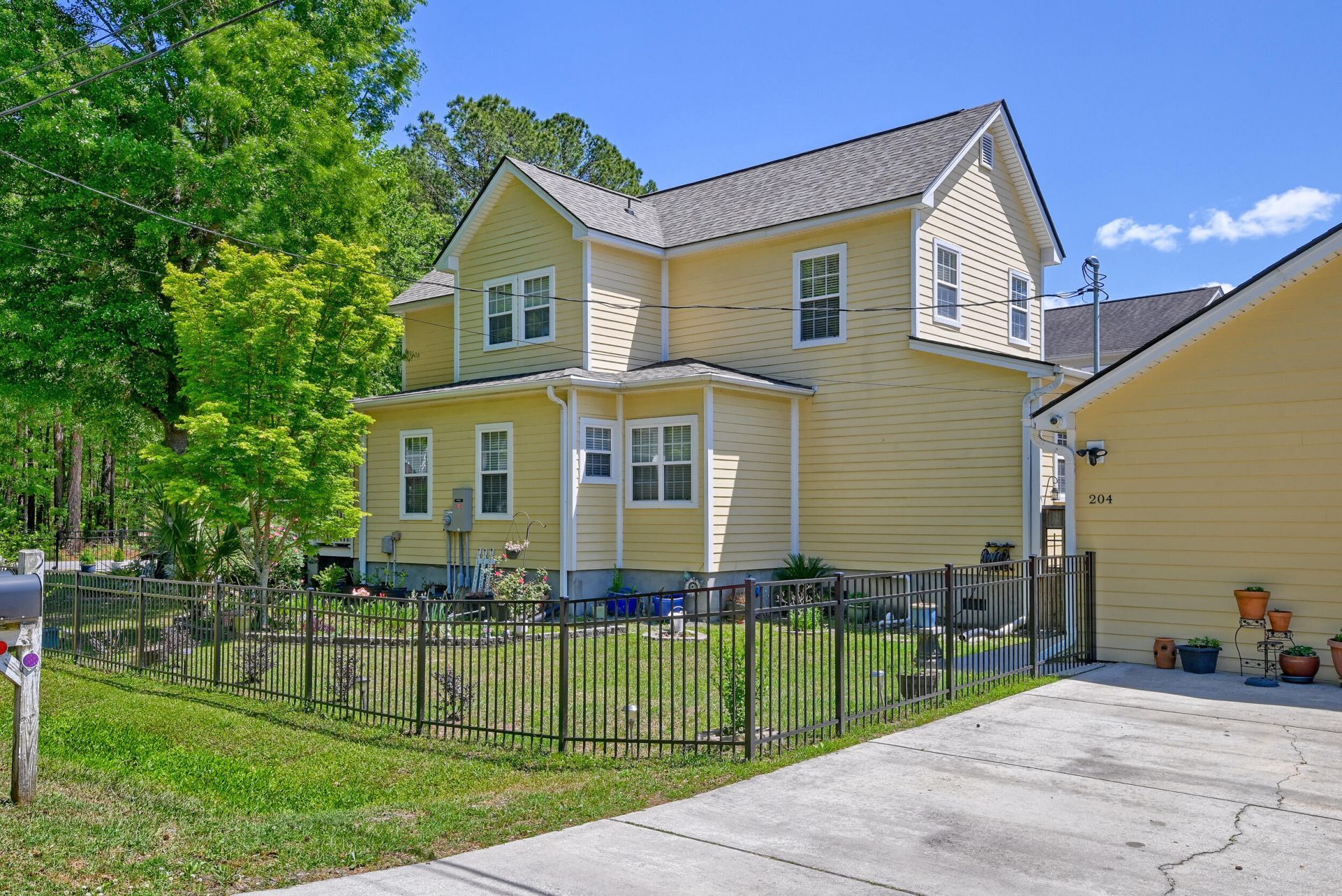 202 W Pine Street Photo 39