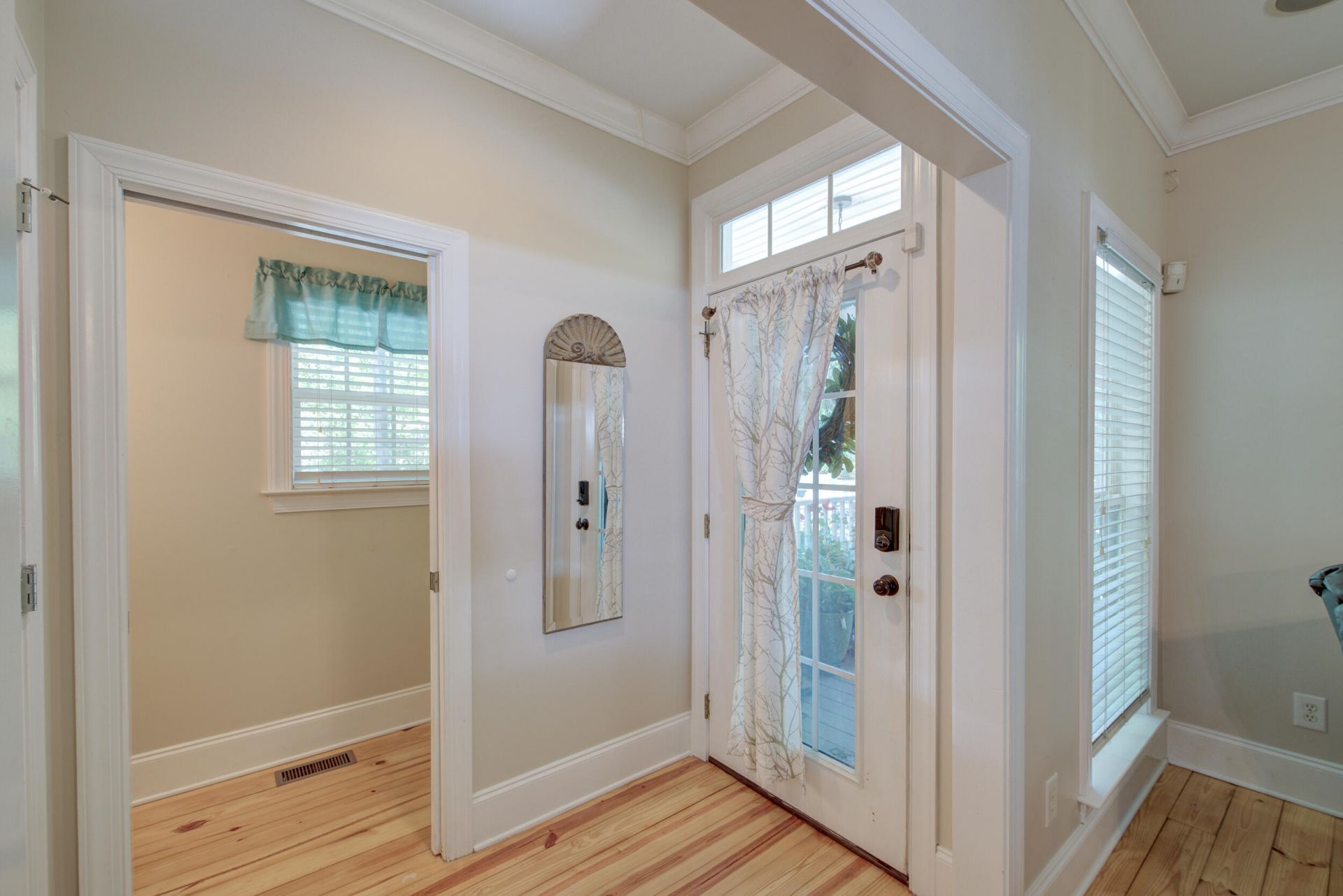 202 W Pine Street Photo 42