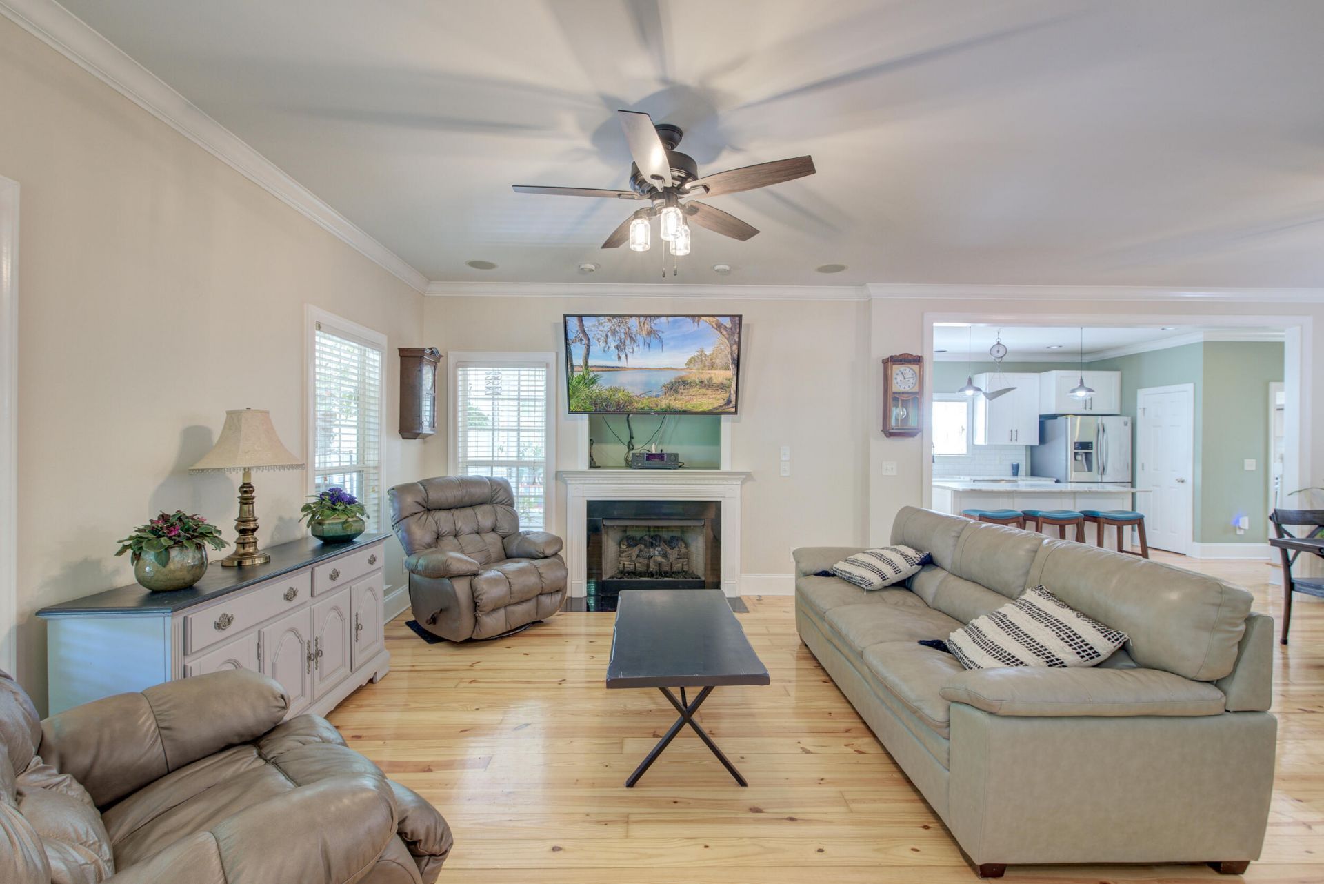 202 W Pine Street Photo 43