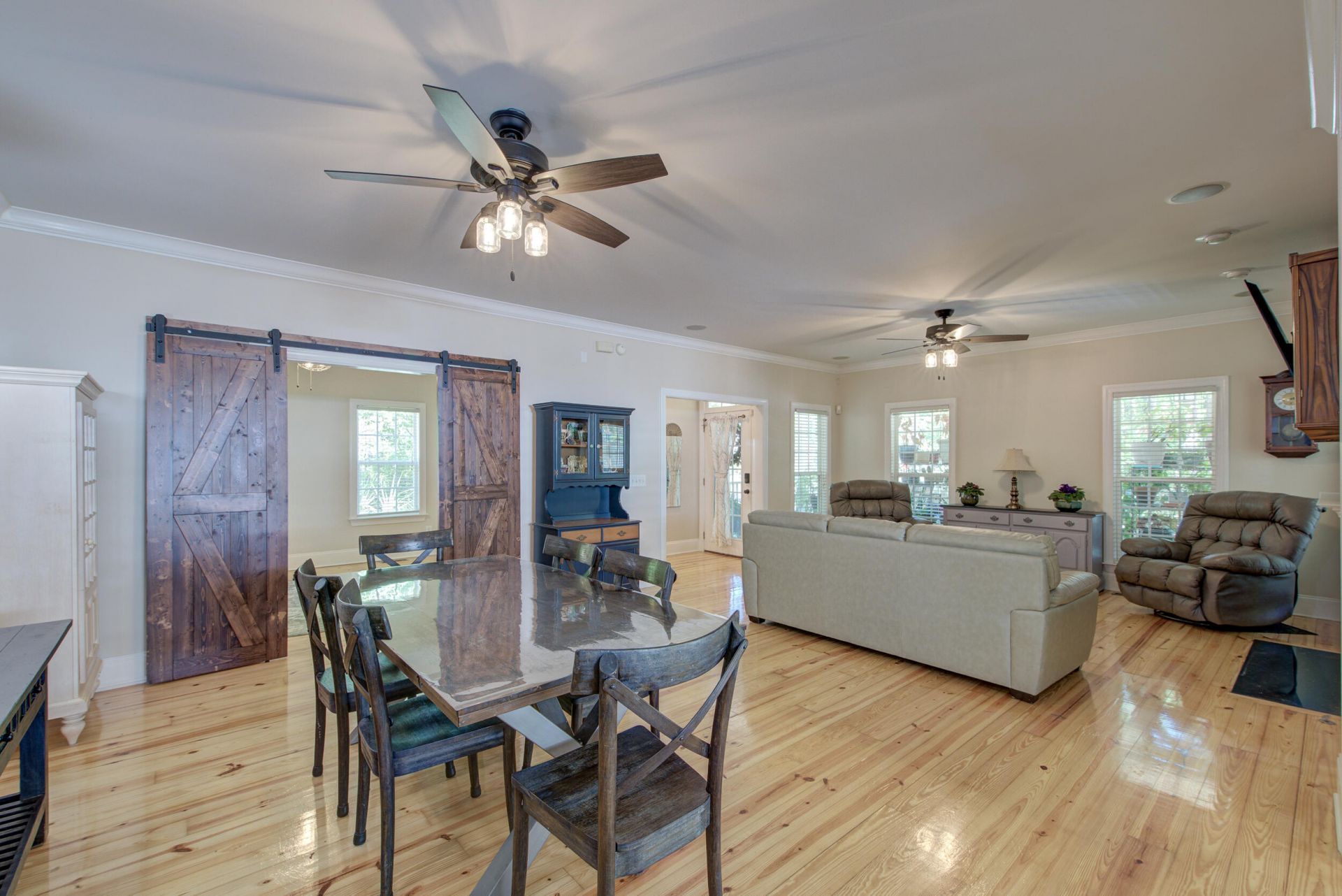 202 W Pine Street Photo 46