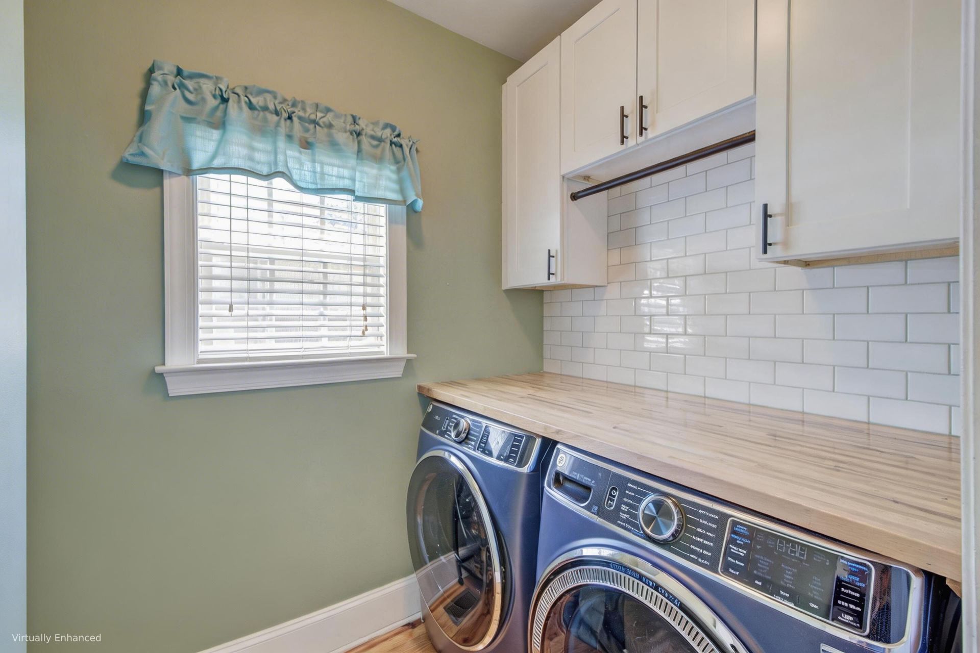 202 W Pine Street Photo 52