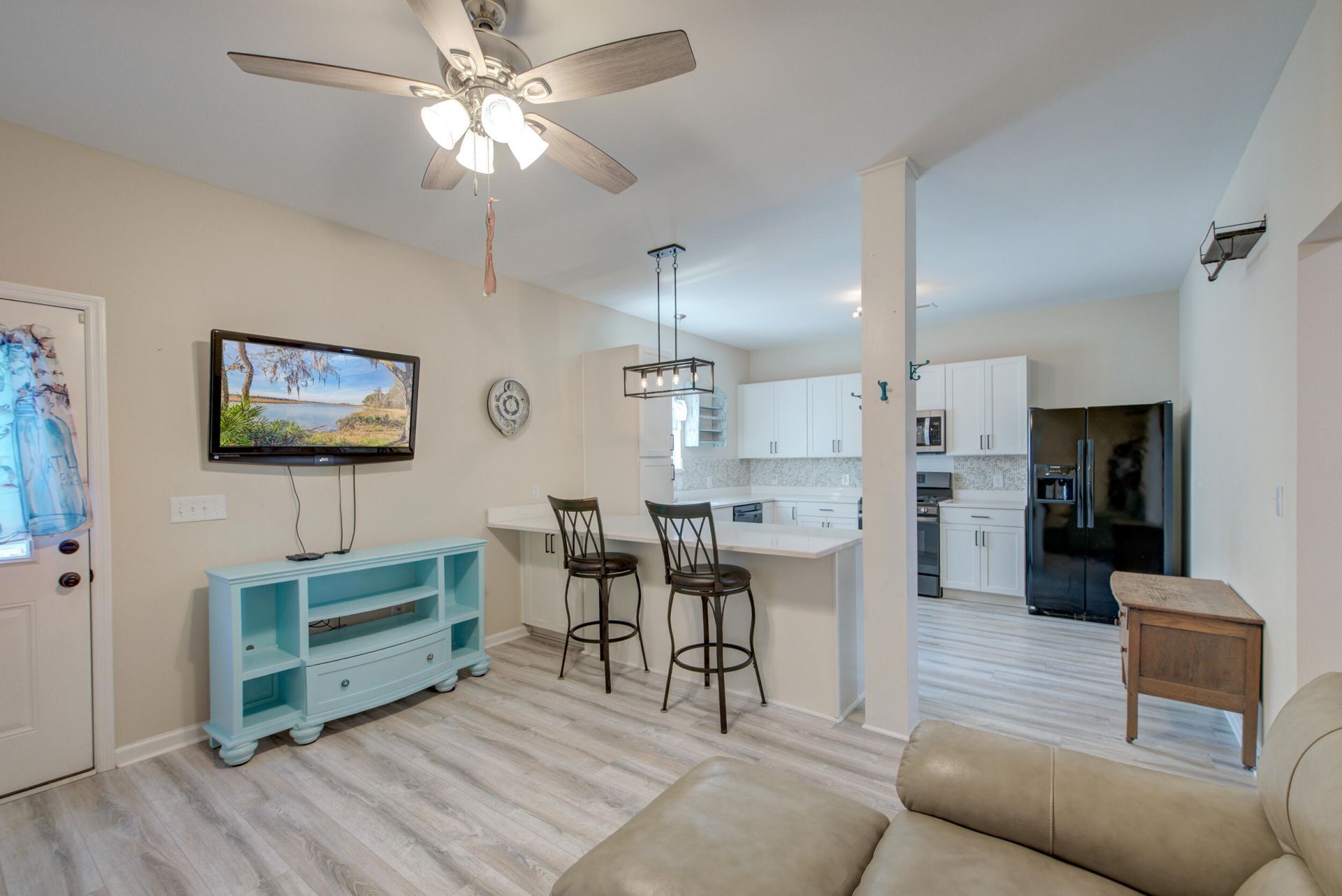 202 W Pine Street Photo 60