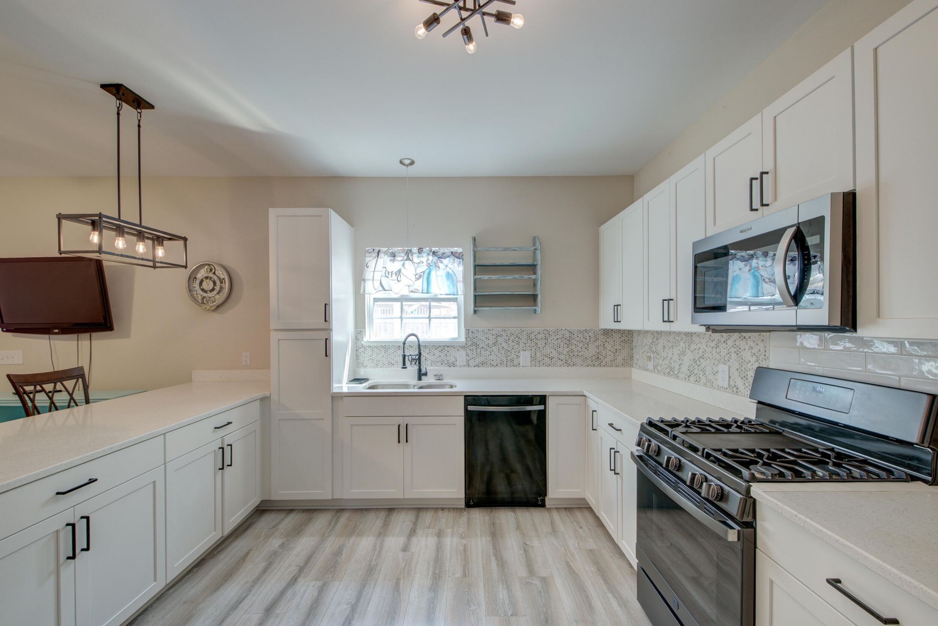 202 W Pine Street Photo 65