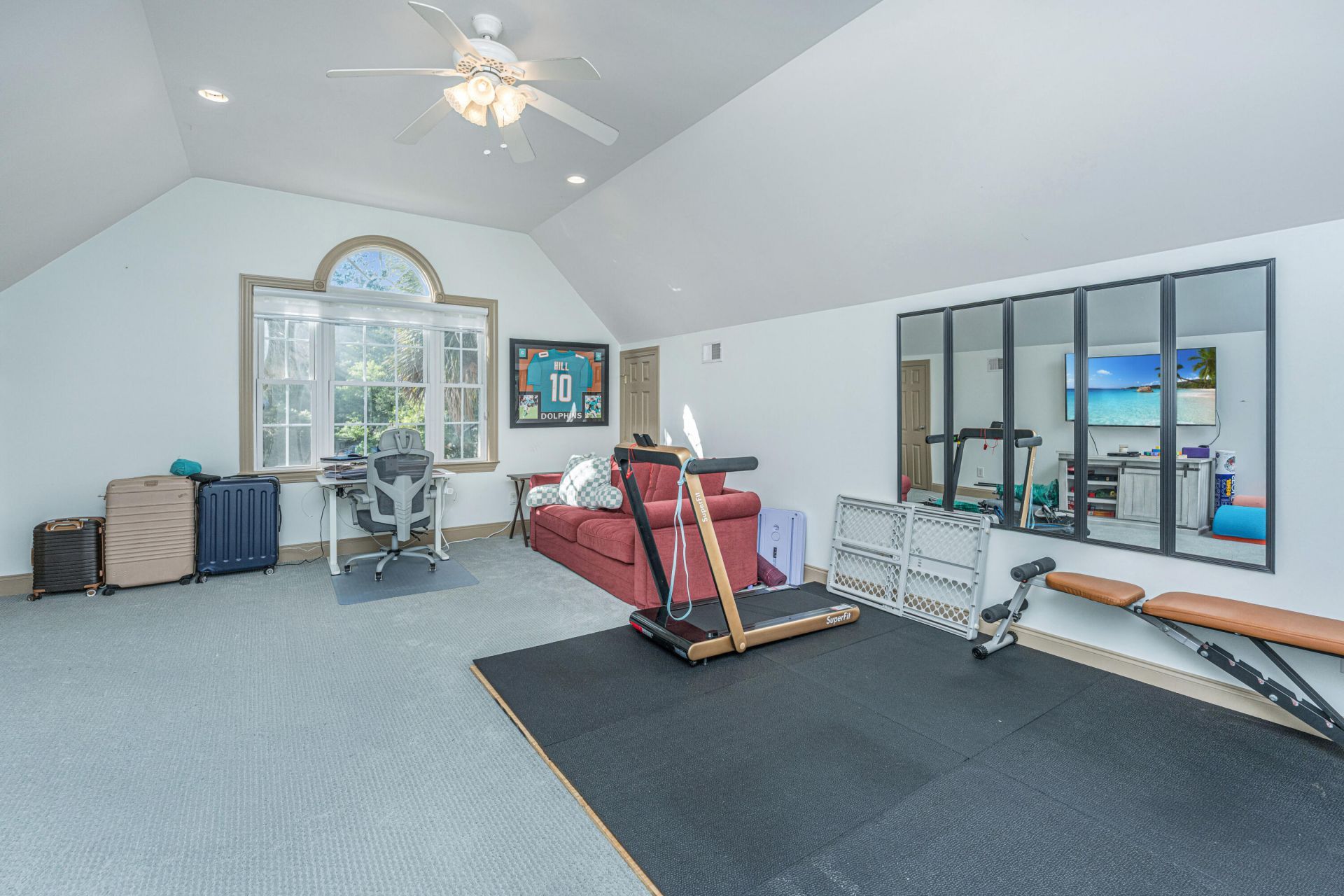 1703 Redwood Photo 19