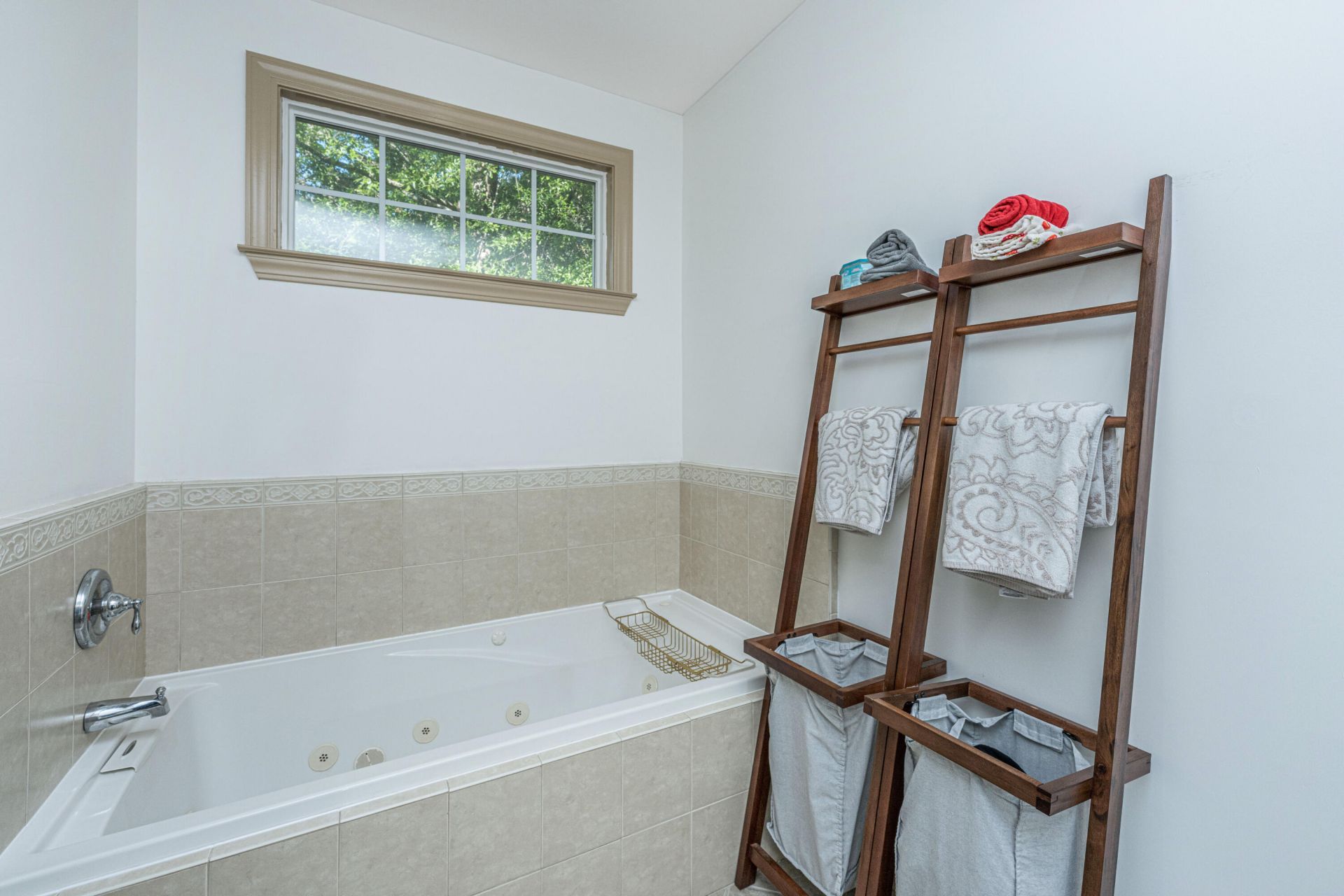 1703 Redwood Photo 25