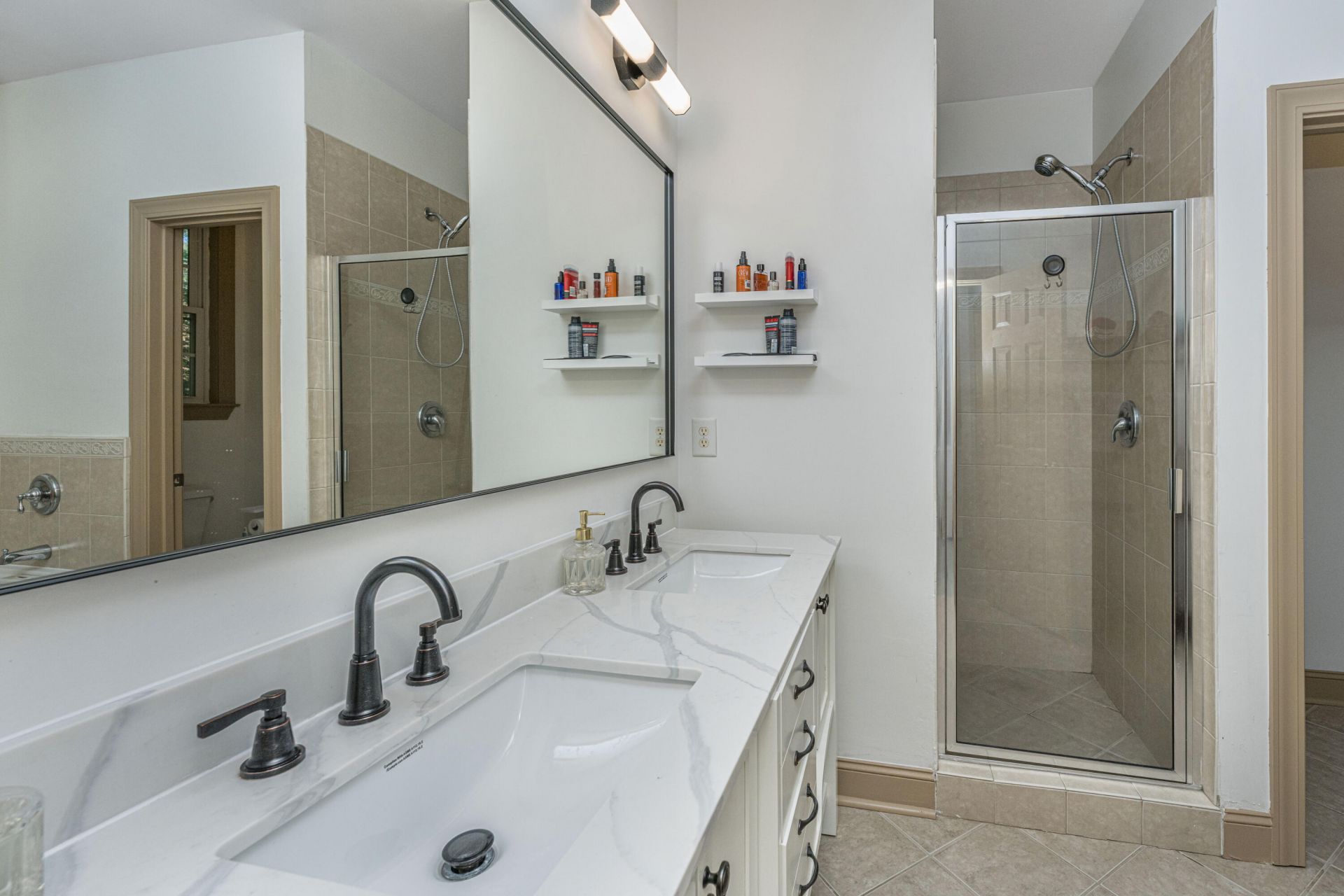 1703 Redwood Photo 27