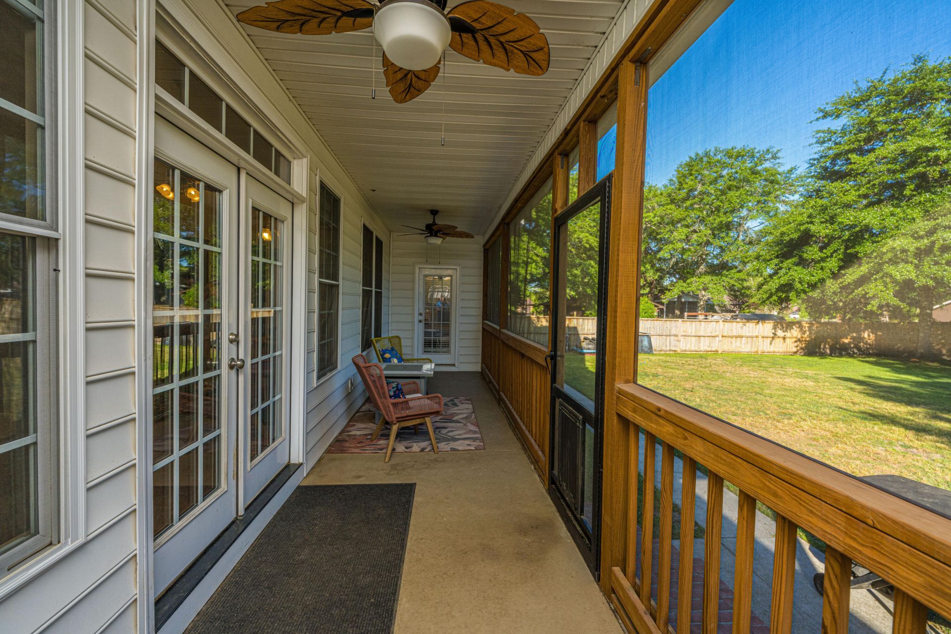 1703 Redwood Photo 35
