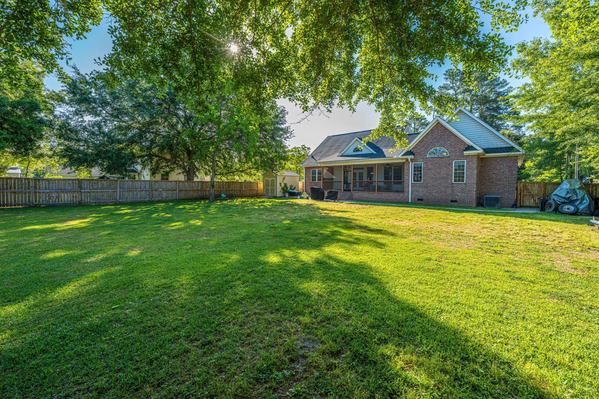 1703 Redwood Photo 40