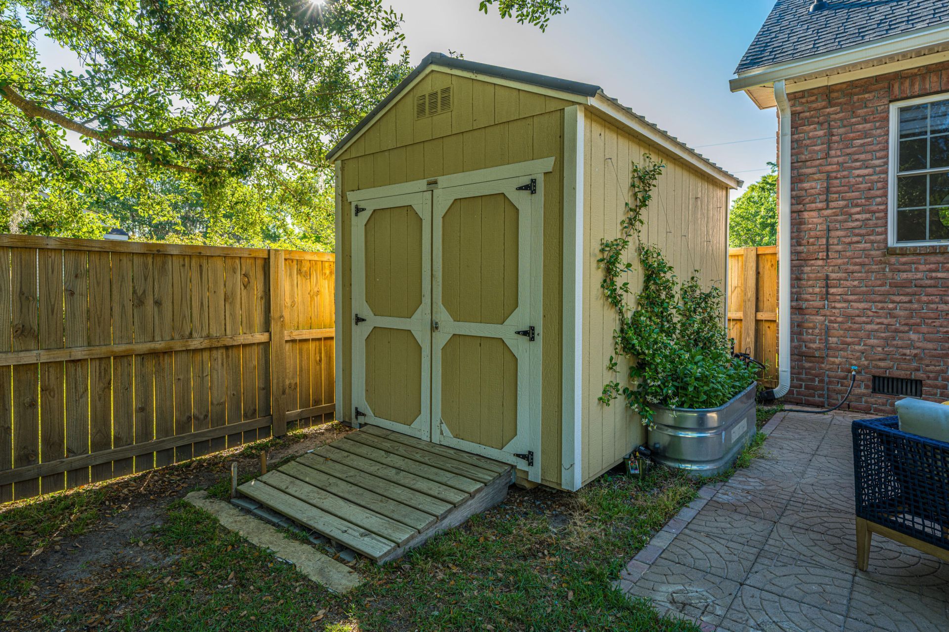 1703 Redwood Photo 44
