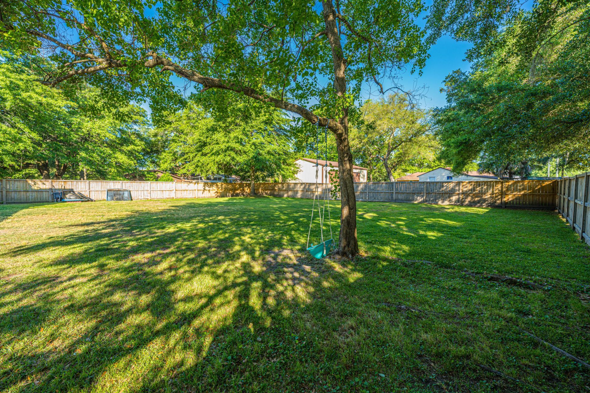 1703 Redwood Photo 46