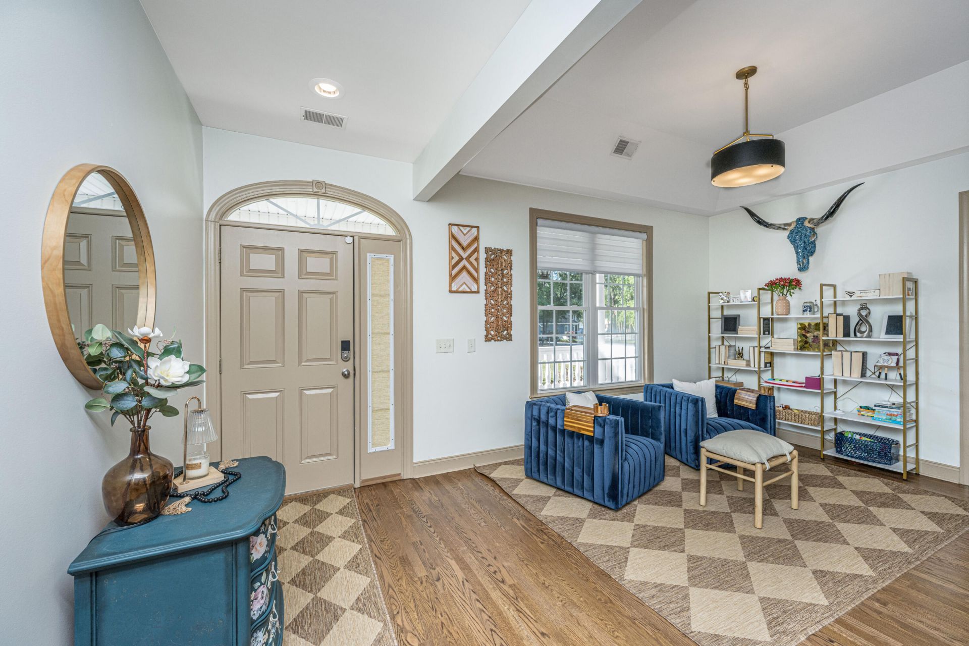 1703 Redwood Photo 5
