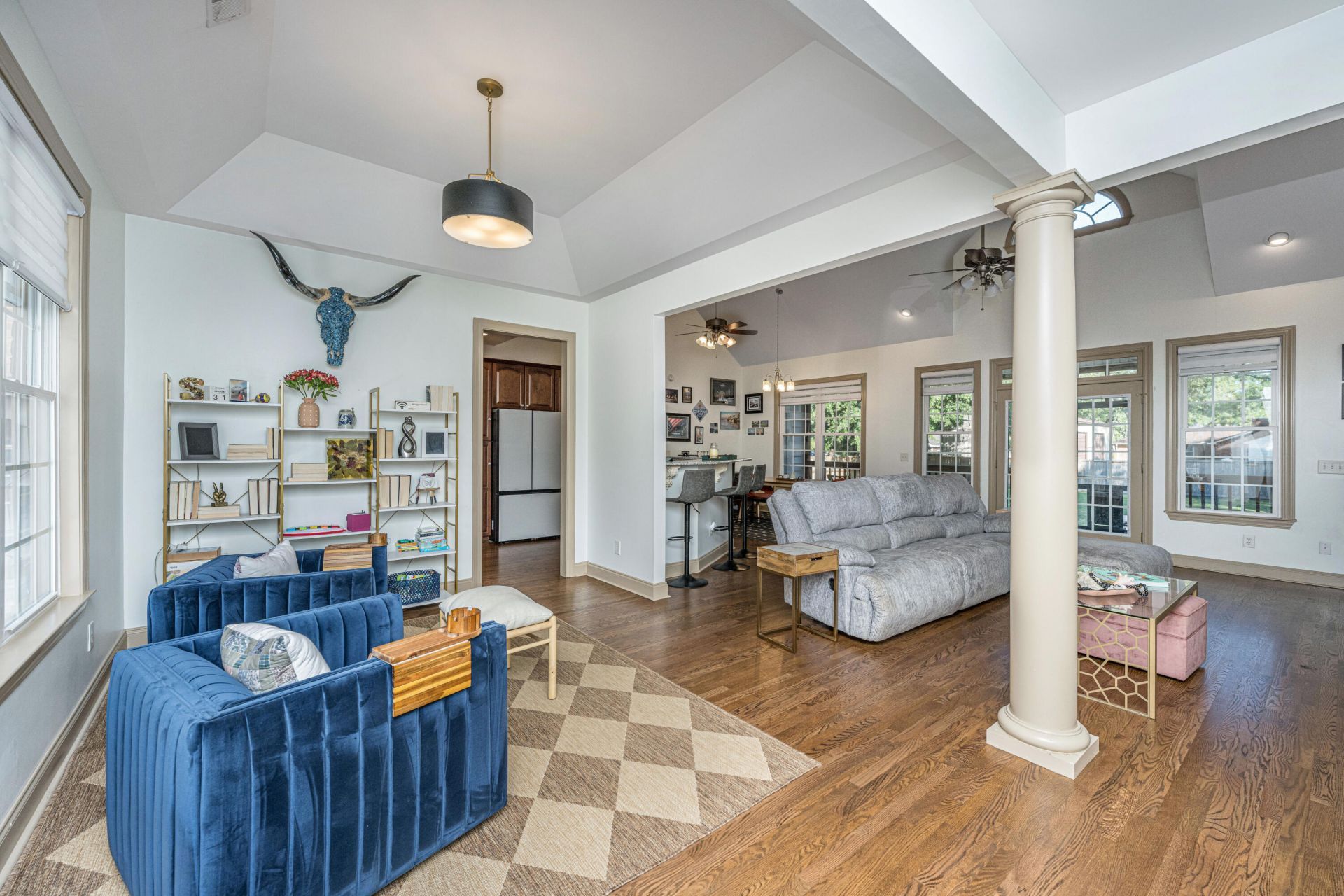 1703 Redwood Photo 7