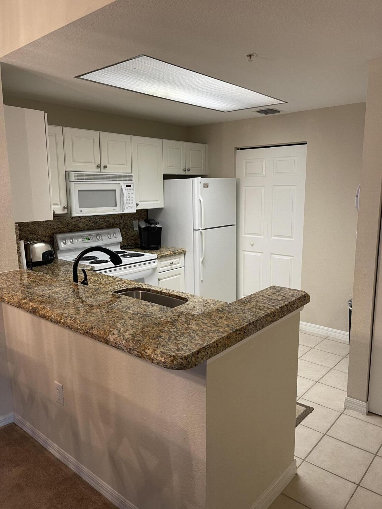 2805 Veronia Drive, Unit 104, Palm Beach Gardens, FL 33410 Photo