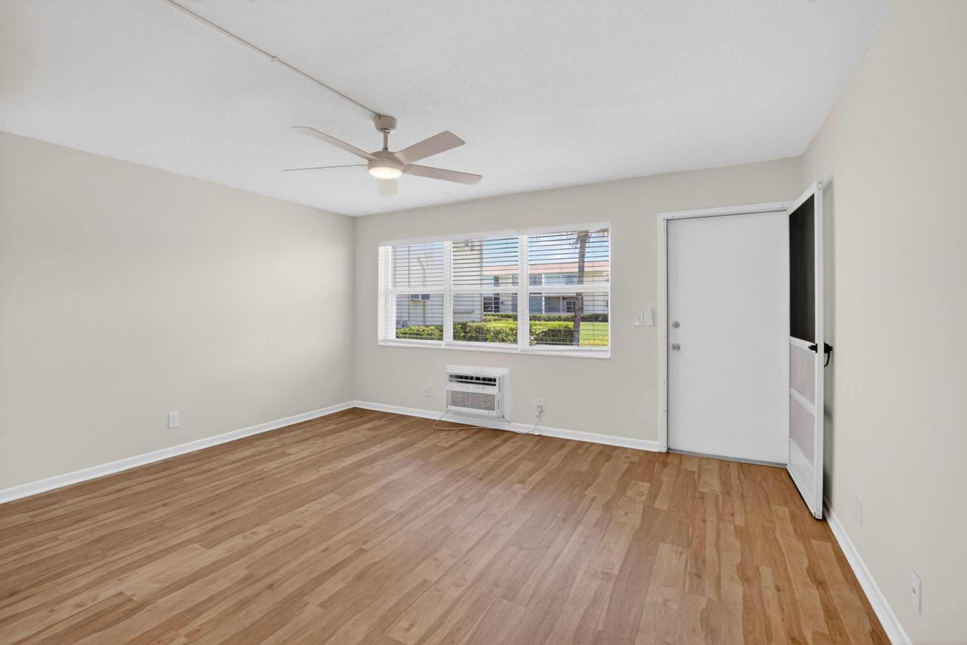 660 Horizon W, Unit 107, Boynton Beach, FL 33435 Photo