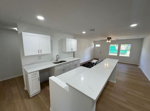 Main Photo