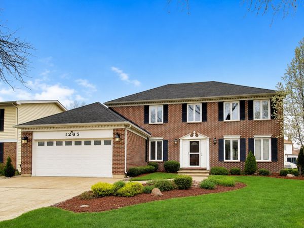 1265 N Scarlet Drive , Addison, IL 60101
