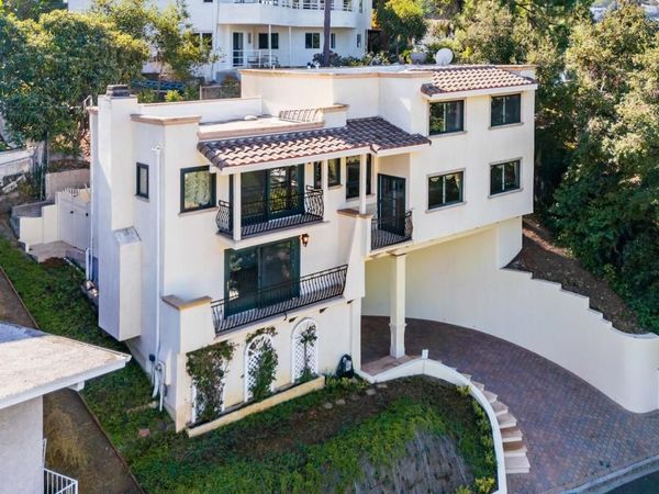1118 Oberlin Drive, Glendale, CA 91205