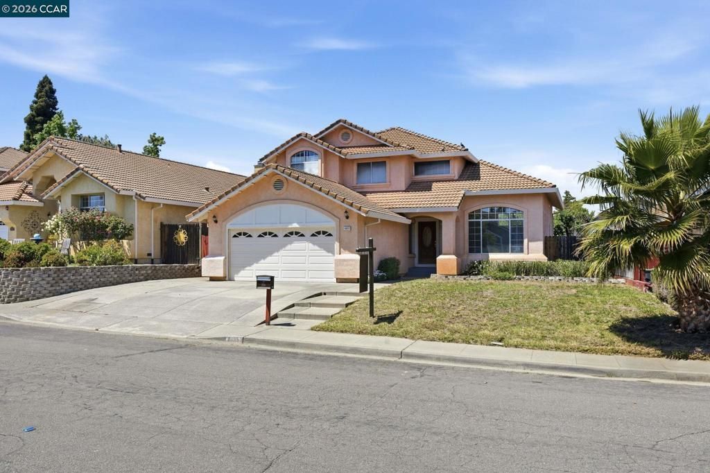 6033 Lakeview Cir, Fairfield, CA 94534 Main Photo