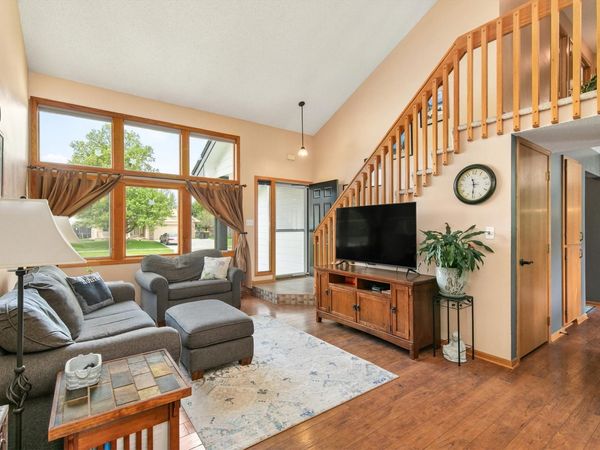185 Melrose Drive, Waukee, IA 50263