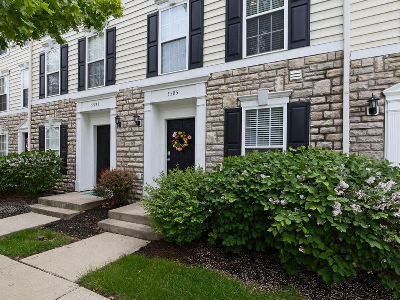5585 Mesa Falls Street, Unit 15, Dublin, OH 43016 Photo 1