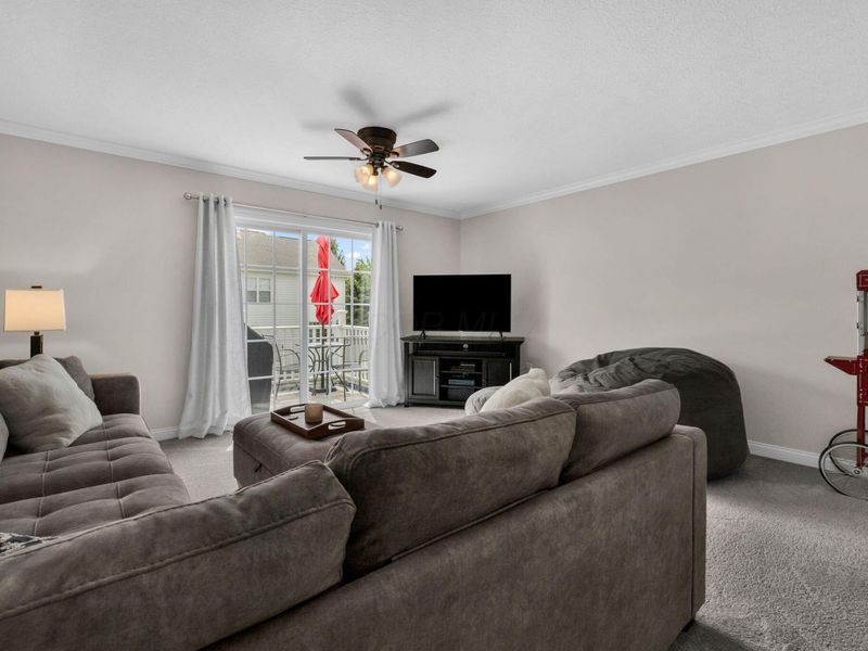 5585 Mesa Falls Street, Unit 15, Dublin, OH 43016 Photo 7