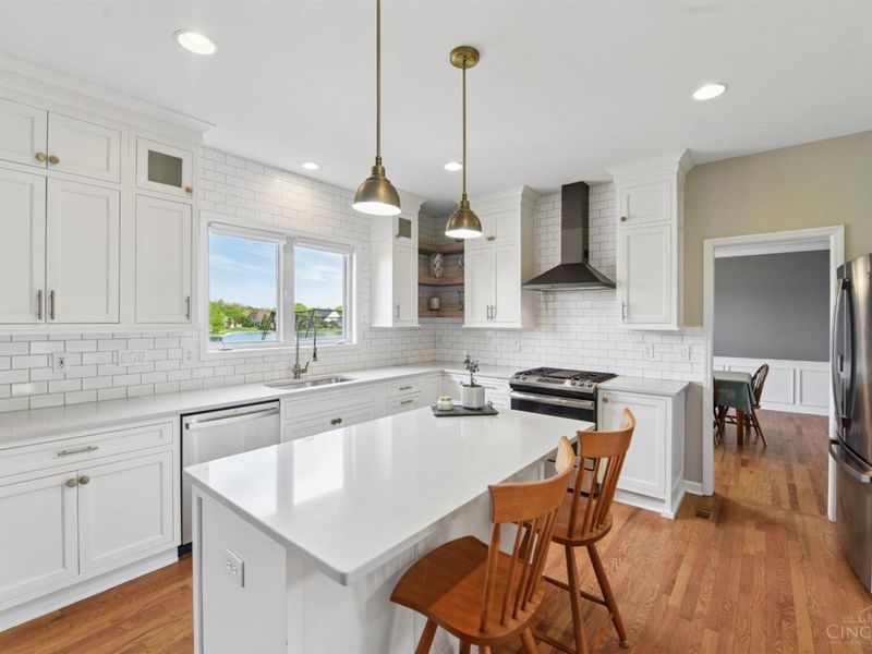 996 Paxton Lake Drive, Miami Twp, OH 45140 Photo 4