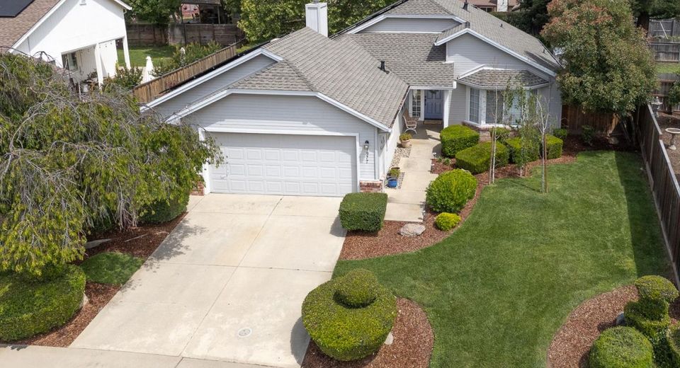 1977 Sofia Dr, Yuba City, CA 95993 Photo