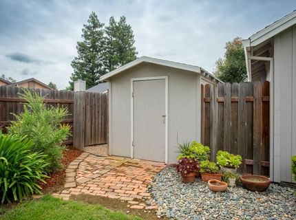 1977 Sofia Dr, Yuba City, CA 95993 Photo