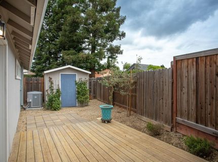 1977 Sofia Dr, Yuba City, CA 95993 Photo