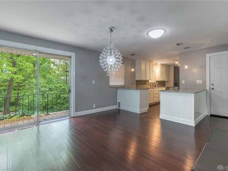 467 W Rahn Road, Washington Township, OH 45429 Photo 6