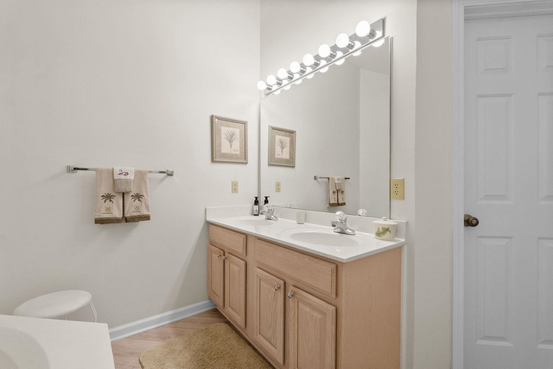 611 Pipers Ln.  Photo 30