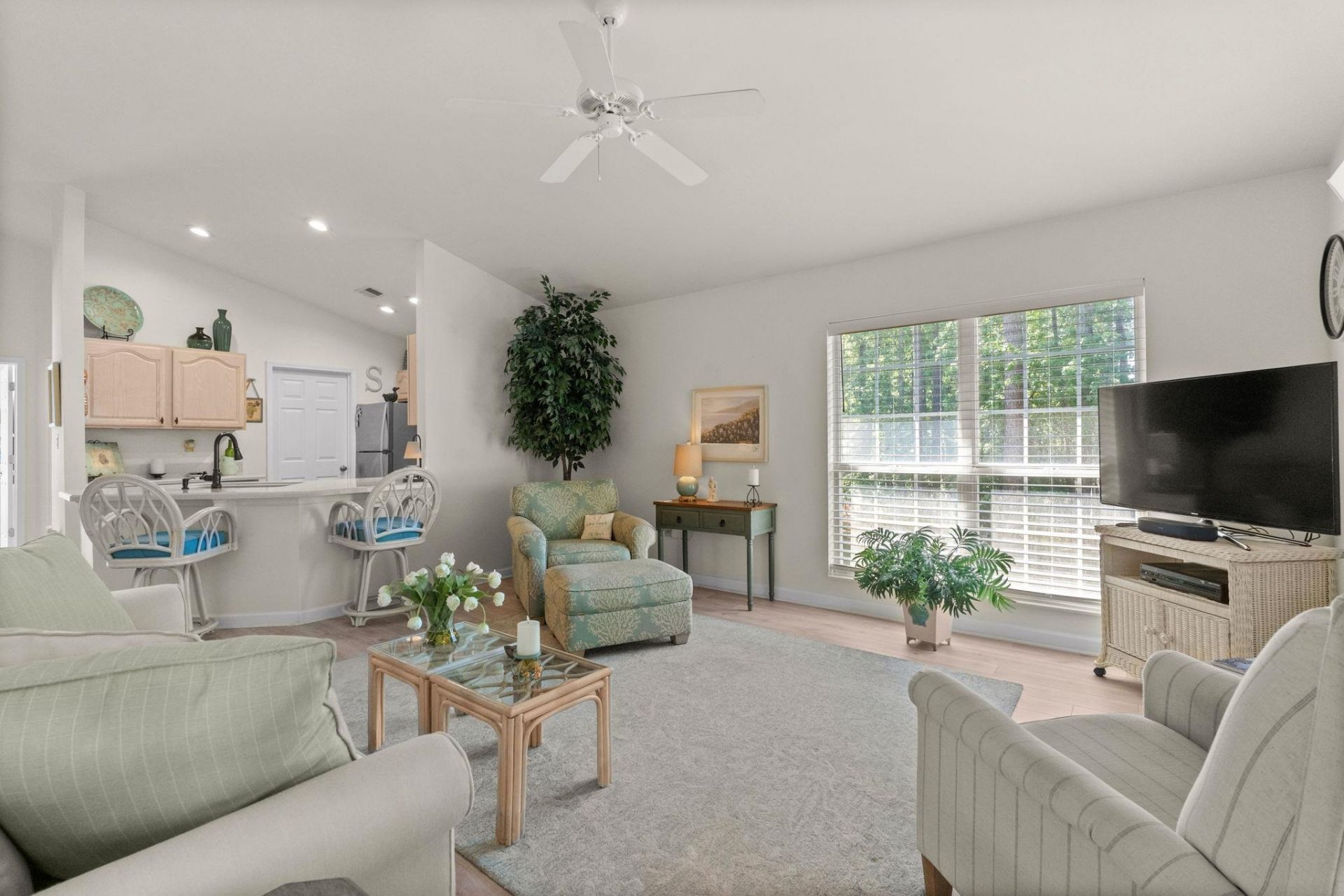611 Pipers Ln.  Photo 8
