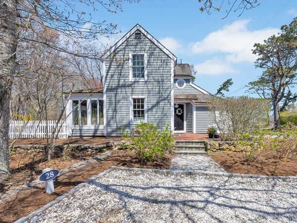 28 Flying Cloud Cir, Unit 28, Mashpee, MA 02649