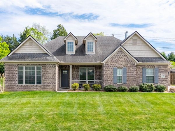 451 Granada Drive , Lenoir City, TN 37772