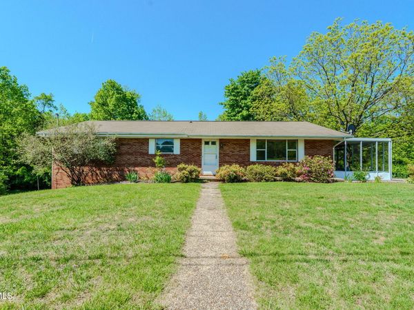 812 Redbud Drive, Greeneville, TN 37743