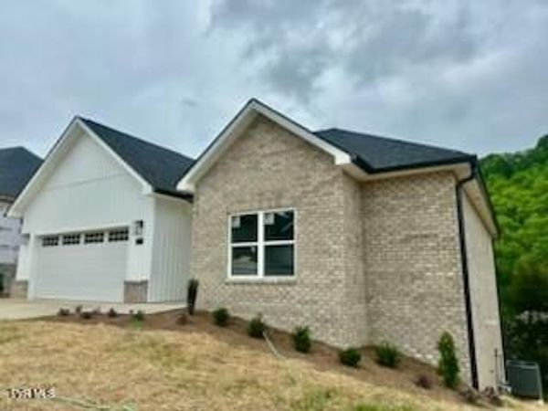 131 Quiet Stroll Lane, Gray, TN 37615