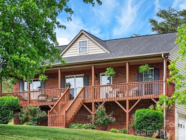3680 Rocky Road , Lenoir, NC 28645
