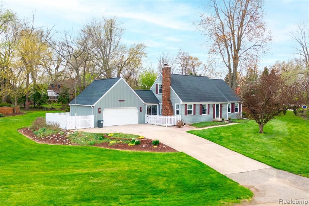 27758 Johnson Road, Grosse Ile Township, MI 48138 Main Photo